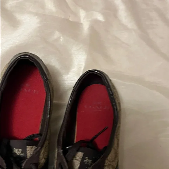 COACH Women's Stylish Brown and Black Shoes - Picture 11 of 12